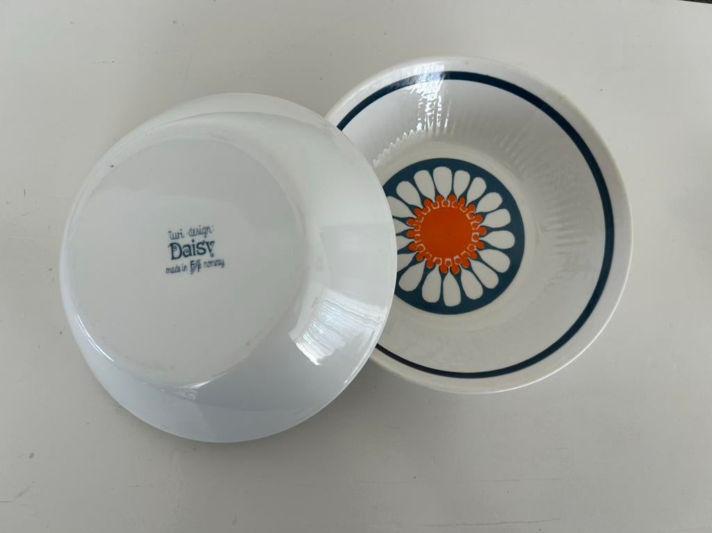 2 vintage soep schaaltjes figgjo Flint serie Daisy, Ophalen of Verzenden
