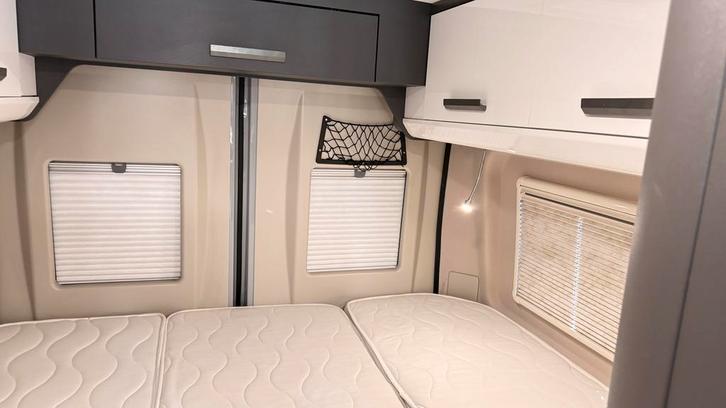 Mc Louis Memfys 3 Prestige Campervan - Nieuwstaat 2021, Caravans en Kamperen, Campers, Buscamper of Camperbus, McLouis, Ophalen