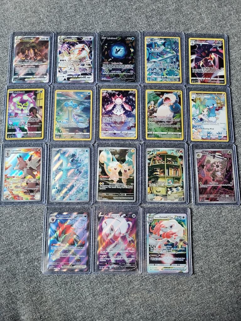 Pokémon TCG Collectie: 18 kaarten deal, Ophalen of Verzenden, Zo goed als nieuw, Meerdere kaarten, Foil