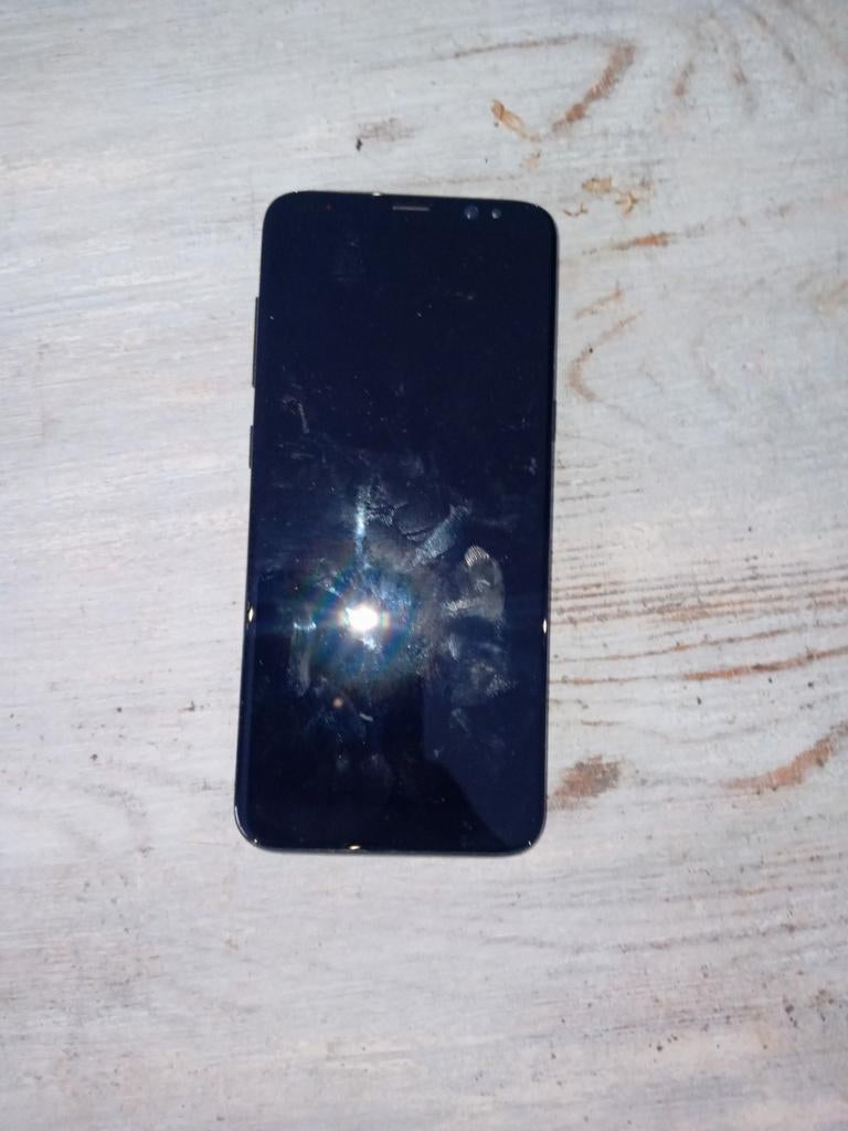 Samsung S8 - Defecte aan/uit knop, gebarsten achterkant, Telecommunicatie, Mobiele telefoons | Samsung, Zwart, Touchscreen, Ophalen of Verzenden