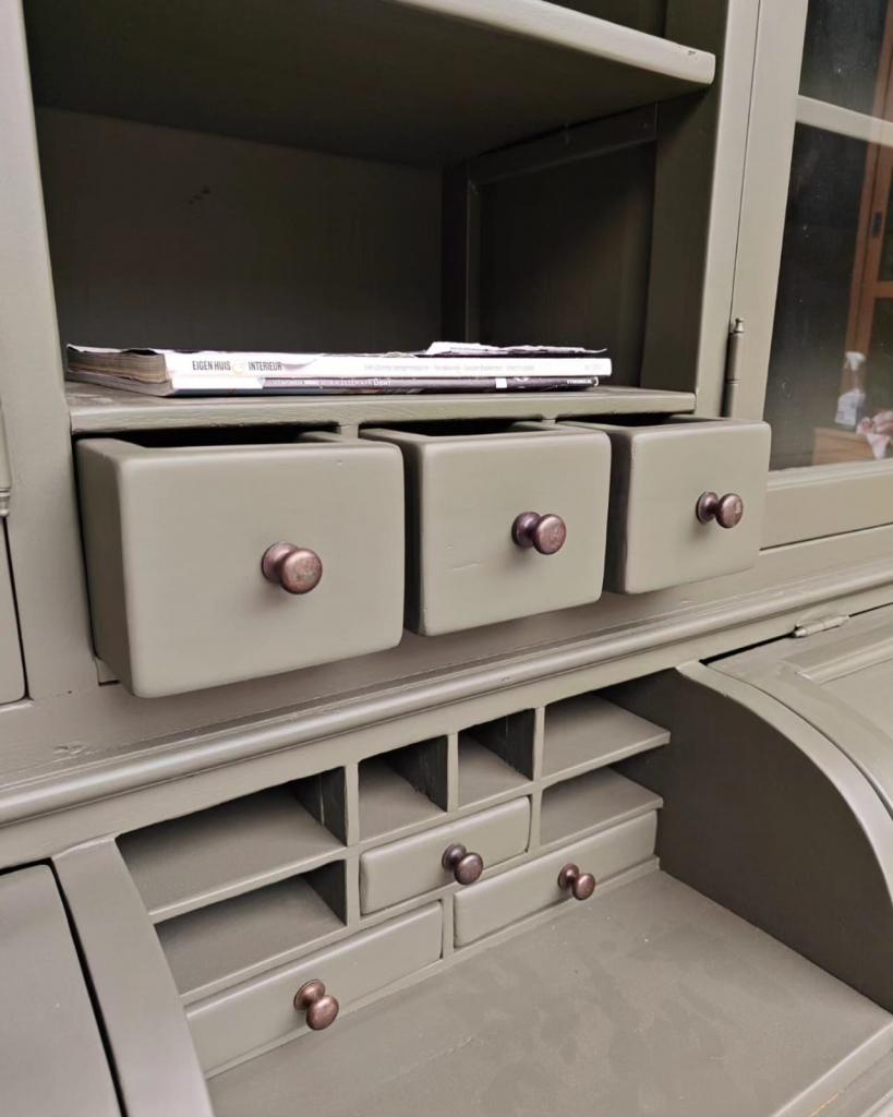 Mosgroene Grutterskast | Apothekerskast | buffetkast #532, Huis en Inrichting, Kasten | Buffetkasten, Niet ingevuld, 200 cm of meer