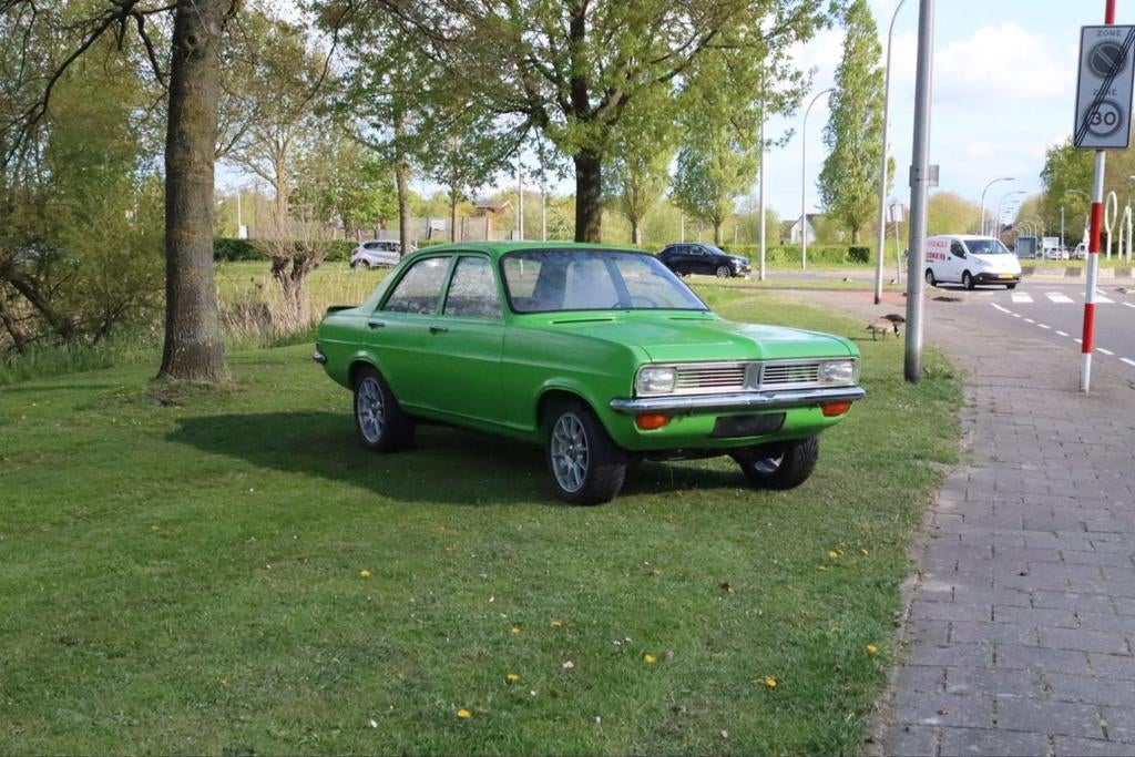 Vauxhall Viva 12 deels gerestaureerd !!!, Particulier, Te koop