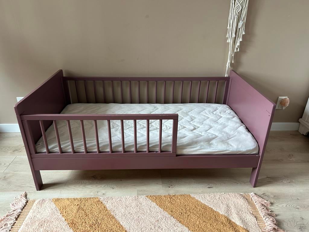 Peuterbed 140x70 Petit Amelie (incl. matras etc.), Kinderen en Baby's, Kinderkamer | Bedden, Gebruikt, 70 tot 85 cm, 140 tot 160 cm