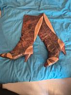 Hoge laarzen  maat 37 bruin, Kleding | Dames, Schoenen, Ophalen, Hoge laarzen, Invite, Bruin