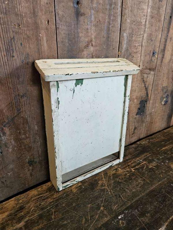 oude brievenbus ``WOONWINKEL RUSTIEK``, Antiek en Kunst, Curiosa en Brocante, Ophalen of Verzenden