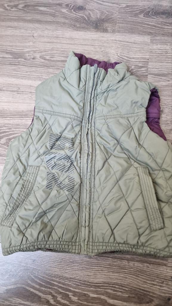 Bodywarmer maat 122, 2 kanten draagbaar, Kinderen en Baby's, Kinderkleding | Maat 122, Ophalen of Verzenden, Gebruikt, Jongen