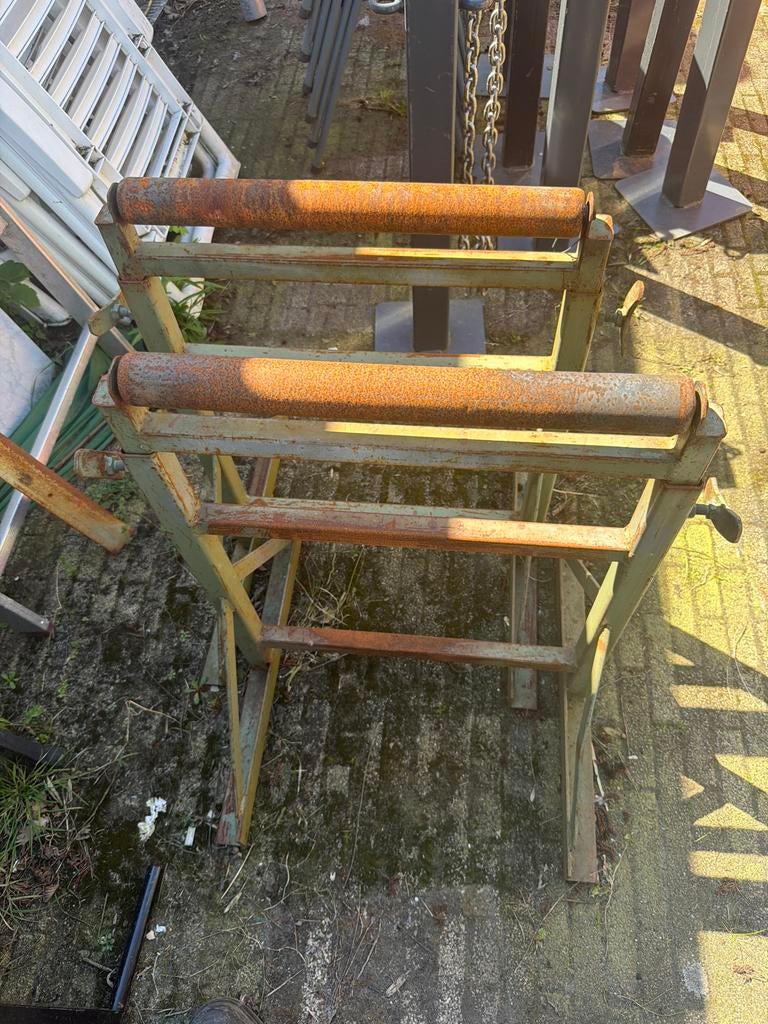Robuuste werkbank met rollen - Gebruikt, Doe-het-zelf en Verbouw, Werkbanken, Ophalen of Verzenden, Gebruikt, 70 tot 120 cm