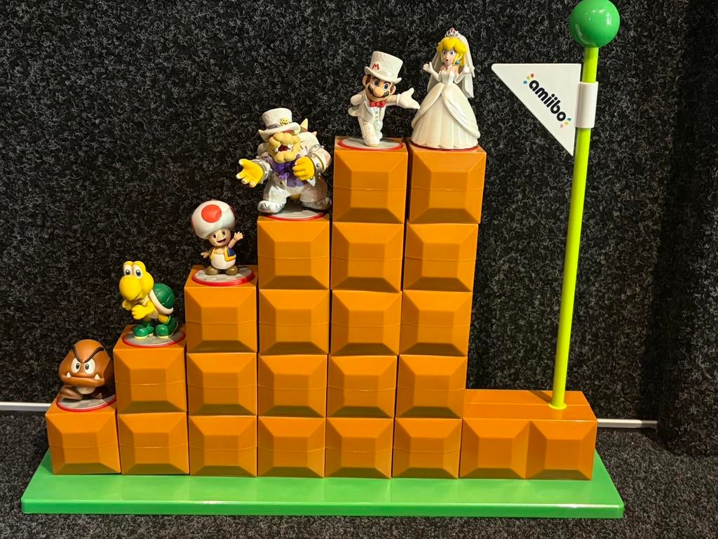 Amiibo super mario figuren met end level display, Ophalen of Verzenden, Zo goed als nieuw