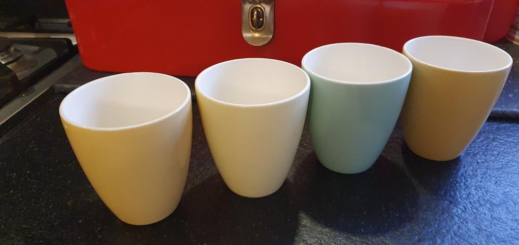 Pastel royal Sphinx mokjes kopjes melkkannetje, Ophalen of Verzenden