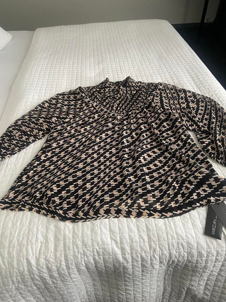 Marc Cain blouse.  Nieuw met kaartje., Marc Cain, Overige kleuren, Verzenden, Maat 42/44 (L)