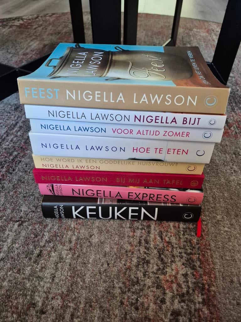 Nigella Lawson verzameling van 8 boeken, Boeken, Ophalen, Zo goed als nieuw