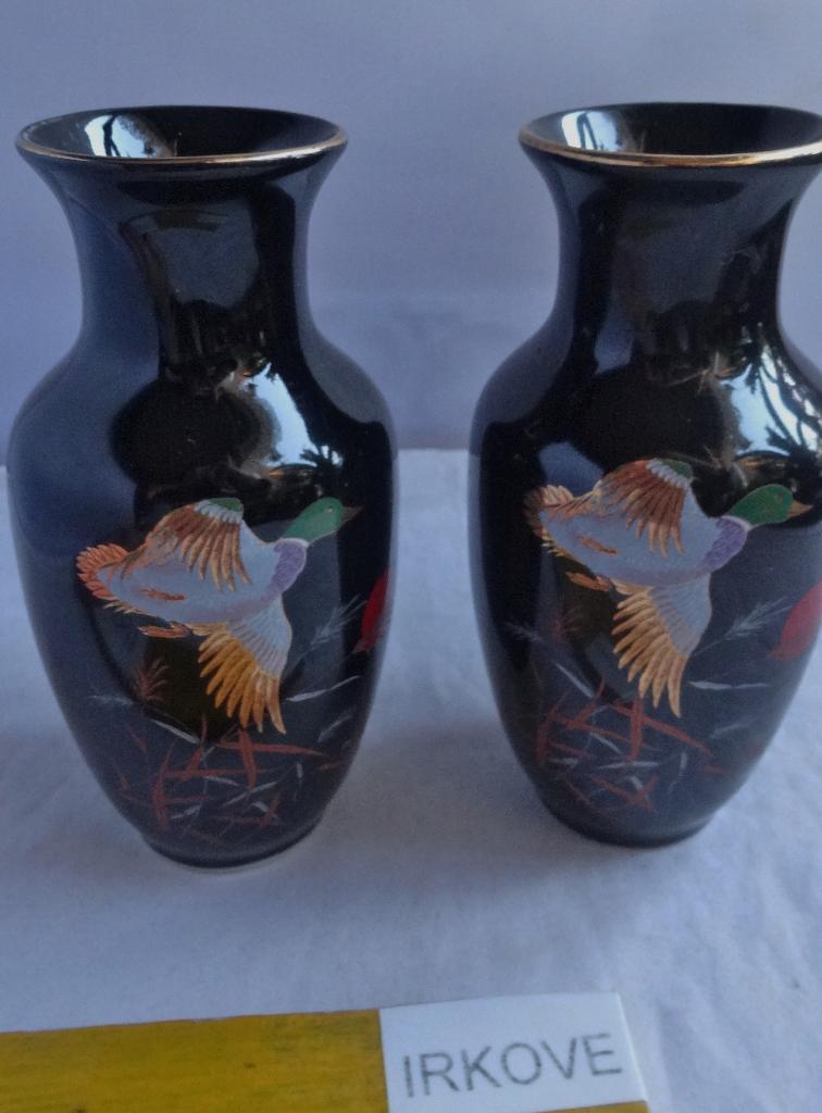 TWEE JAPANSE VAASJES * MET EENDEN Mini *, Huis en Inrichting, Woonaccessoires | Vazen, Verzenden, Zwart, Aardewerk of Porselein