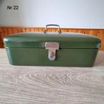 EMAILLE DONKER GROENE BROODTROMMEL MET GOUDEN BIES., Antiek en Kunst, Antiek | Emaille, Ophalen of Verzenden