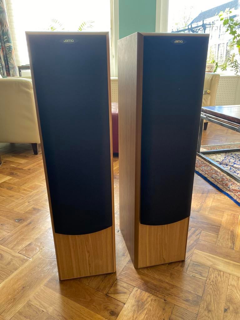 2 luidsprekers Jamo, Ophalen, Zo goed als nieuw, 60 tot 120 watt, Front, Rear of Stereo speakers