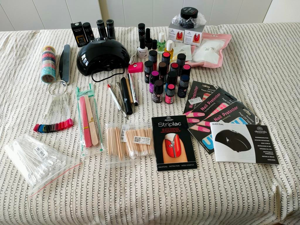 Alessandro Striplac startset met veel extra, Ophalen of Verzenden, Overige kleuren, Handen en Nagels