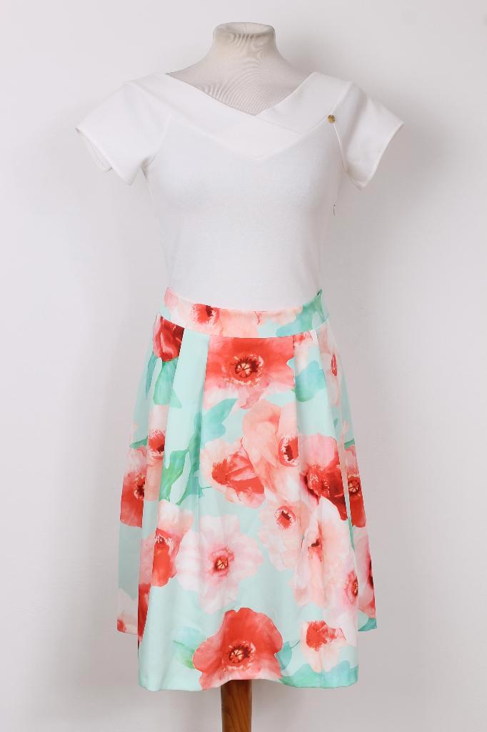 Lente! Nieuwe jurk van RINASCIMENTO, Kleding | Dames, Jurken, Nieuw, Maat 36 (S), Overige kleuren, Boven de knie, Ophalen of Verzenden