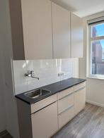 Keuken voor praktijk of berging, Huis en Inrichting, Keuken | Complete keukens, Ophalen, Gebruikt, Enkelwandige keuken, Kunststof