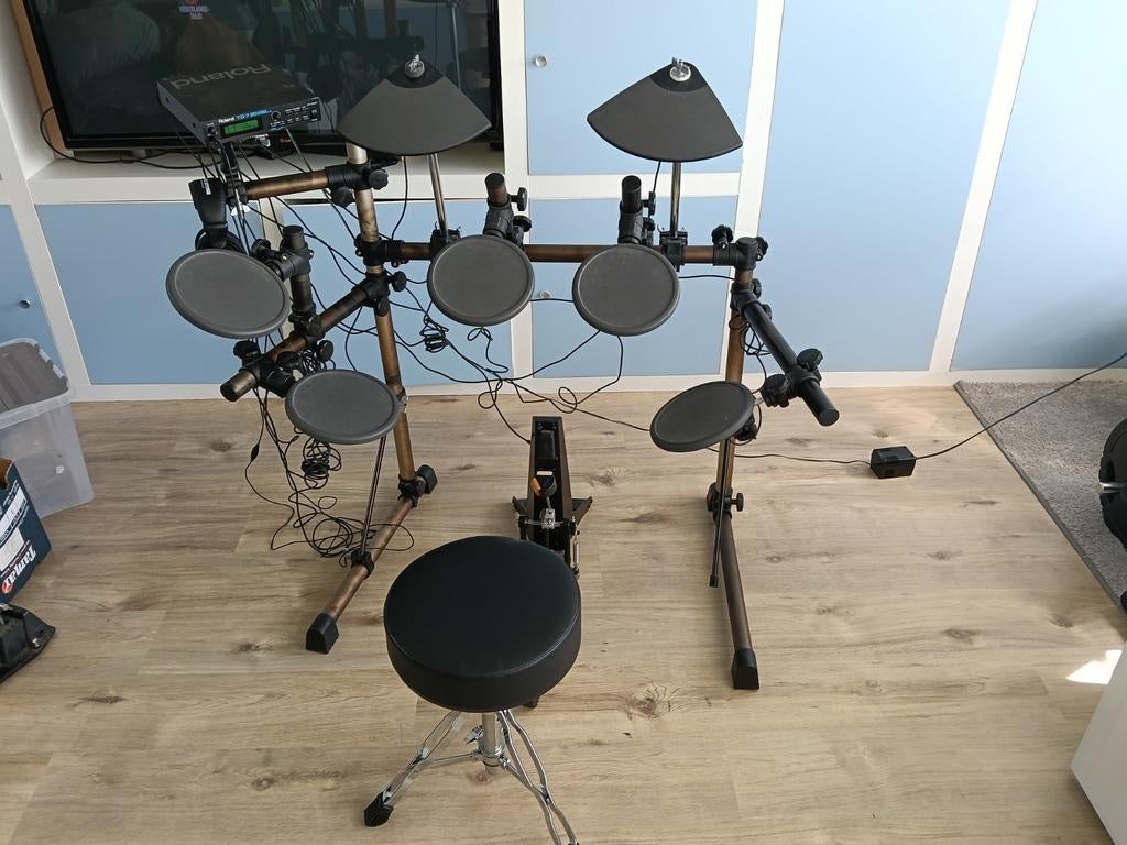 Yamaha Elektronisch Drumstel met roland TD-7 besturing, Muziek en Instrumenten, Ophalen, Gebruikt, Roland, Elektronisch