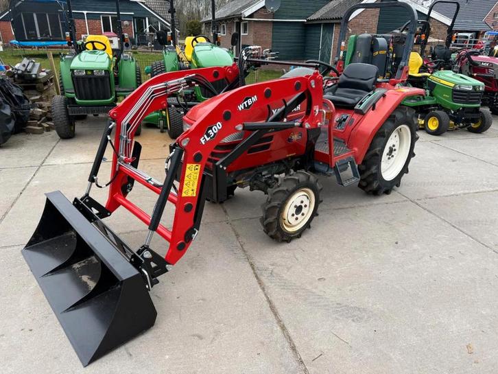 Yanmar AF324 met voorlader, Zakelijke goederen, Machines en Bouw | Tuin, Park en Bosbouw, Overige typen