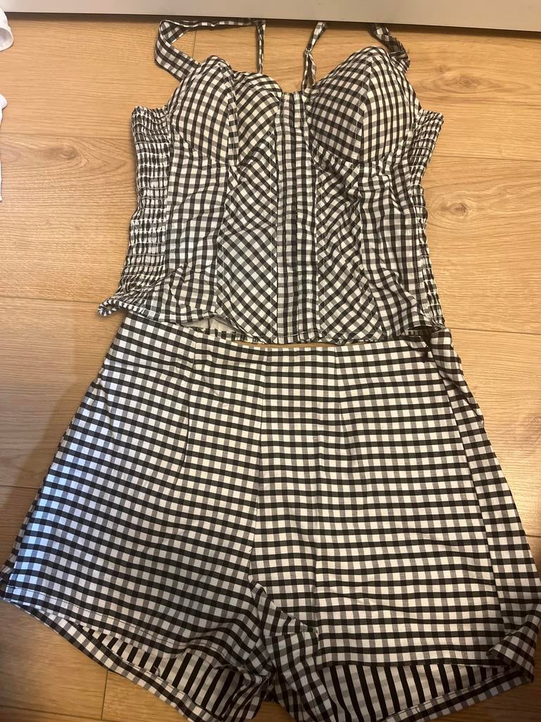 Guess setje maat 36 zgan, Kleding | Dames, Zwart, Ophalen of Verzenden, Zo goed als nieuw, Maat 36 (S)