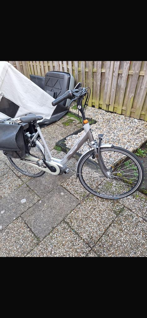 Batavus elektrische damesfiets  28 inch 56 cm, Fietsen en Brommers, Elektrische fietsen, Ophalen of Verzenden, Zo goed als nieuw