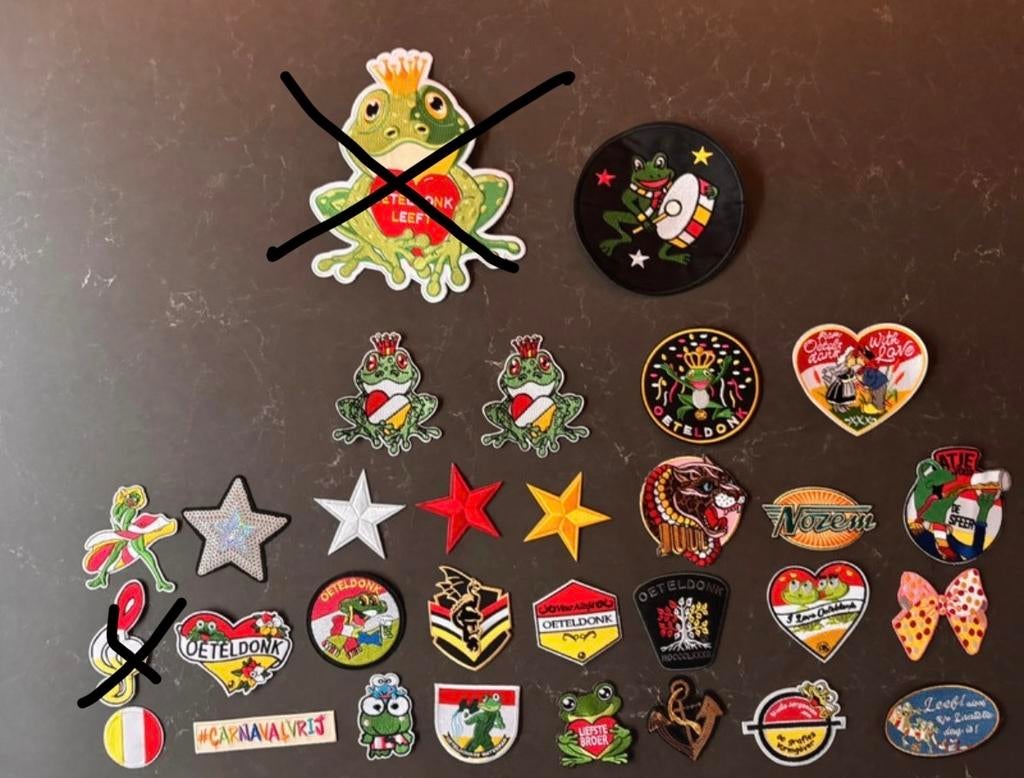 Carnaval emblemen Oeteldonk, Gebruikt, Overige thema's, Textiel, Meerkleurig
