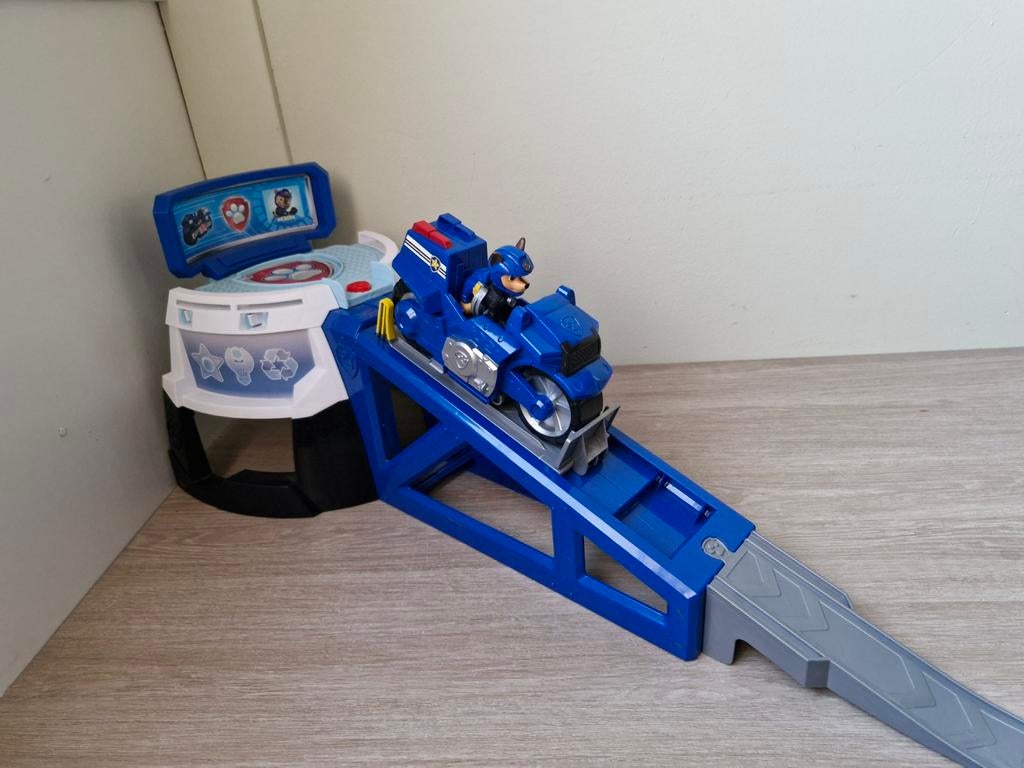 Paw Patrol Moto Pups Hoofdkwartier met Chase en motor, Ophalen of Verzenden, Zo goed als nieuw, Jongen of Meisje