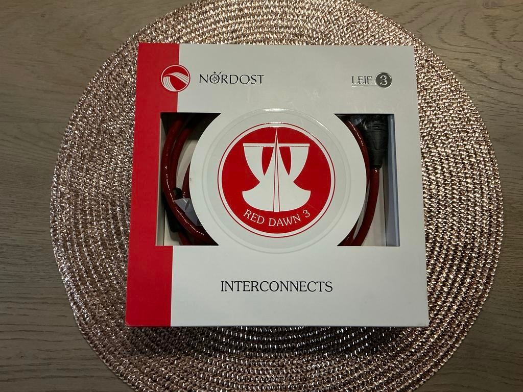 Nordost Red Dawn 3 Interconnects XLR 0.6M, Ophalen of Verzenden, Zo goed als nieuw, Minder dan 2 meter, Interlink-kabel