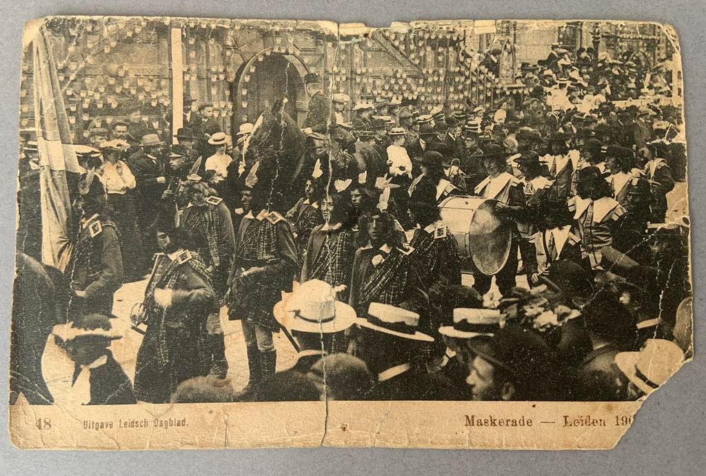 Maskerade - Leiden 190? , uitgave Leidsch Dagblad, Ophalen of Verzenden, Voor 1920, Zuid-Holland