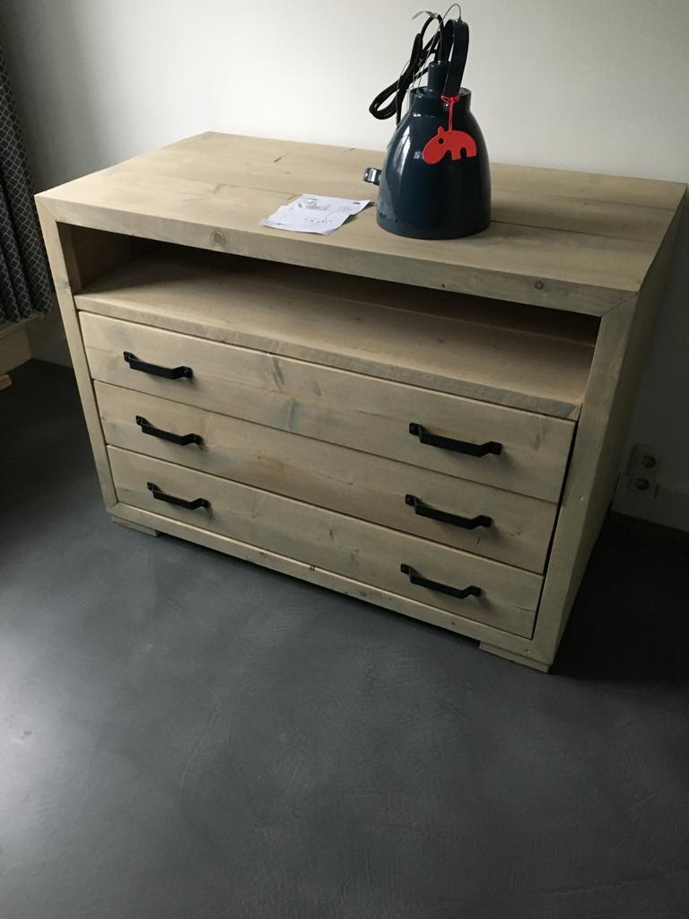 Houten commode met 3 lades, Ophalen, Gebruikt, 50 tot 70 cm, 75 tot 100 cm