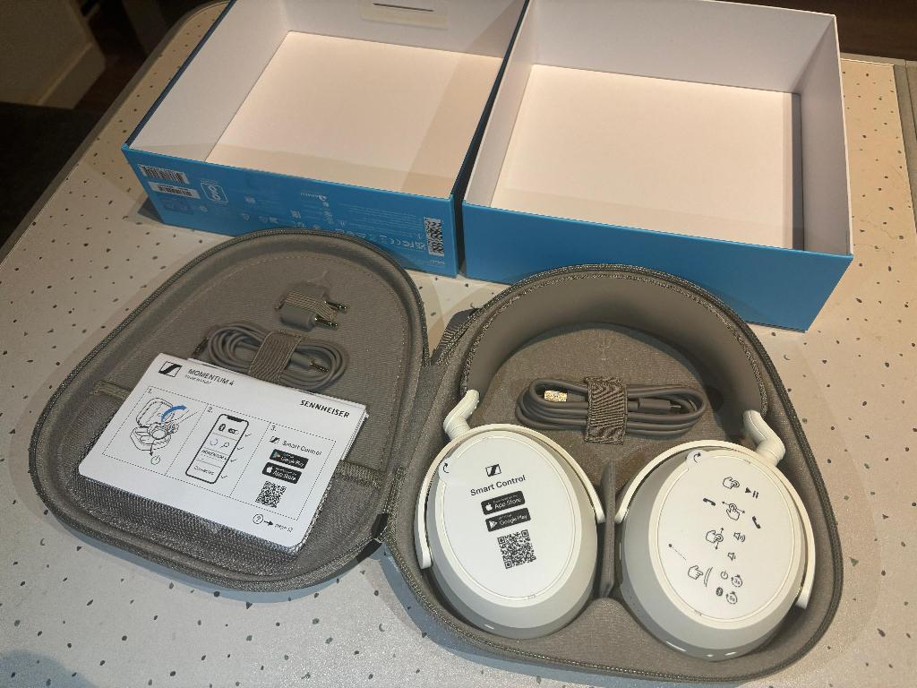 New! Sennheiser momentum 4 wireless (white), Bluetooth, Sennheiser, Nieuw, Ophalen of Verzenden