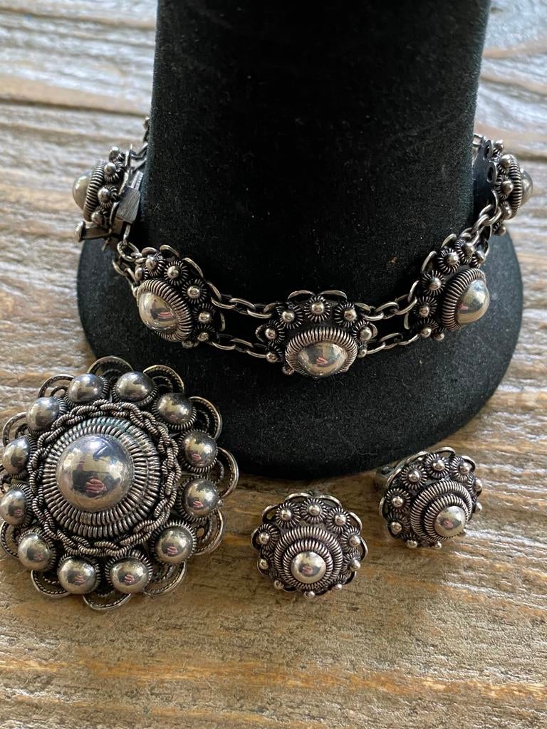 Zeeuwese sieraden zilver, Antiek en Kunst, Ophalen of Verzenden, Zilver