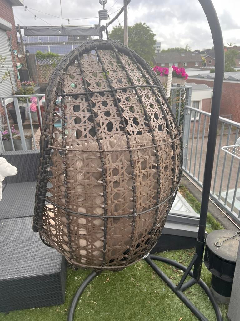 Hangstoel op standaard, Tuin en Terras, 2 zitplaatsen, Overige materialen, Ophalen of Verzenden, Zo goed als nieuw