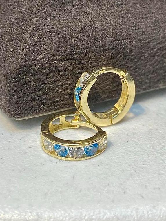 14k Gouden Oorbellen, Nieuw, Ophalen of Verzenden, Met edelsteen, Knopjes of Stekers