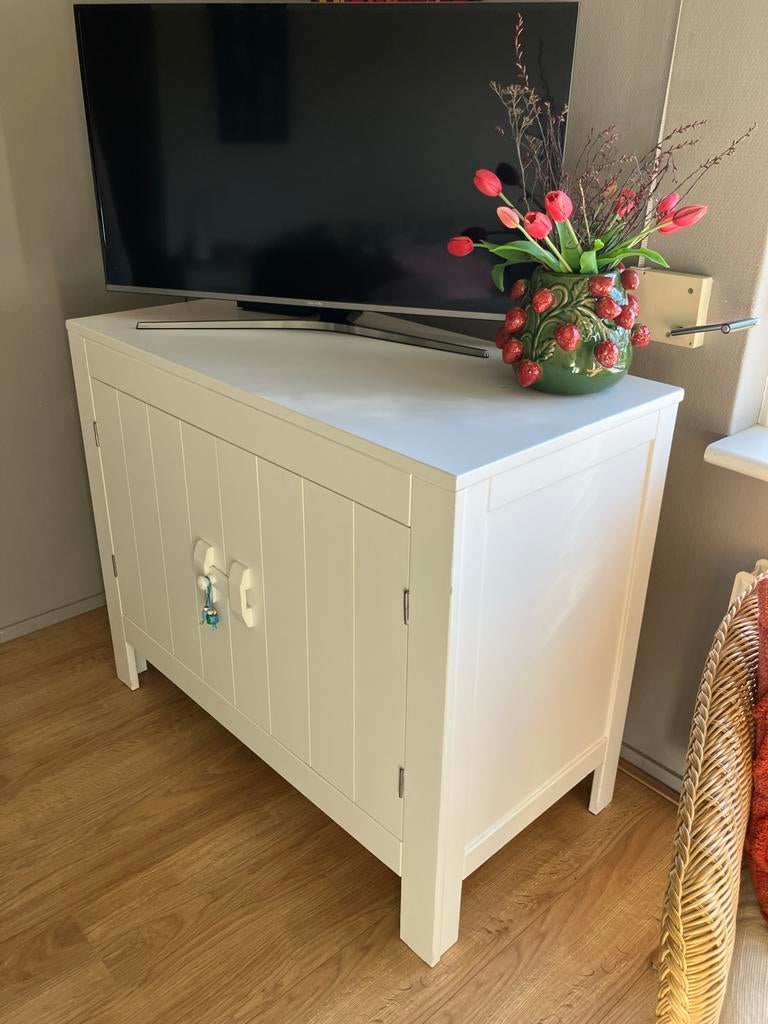 Witte commode en kast voor babykamer, Ophalen, Zo goed als nieuw