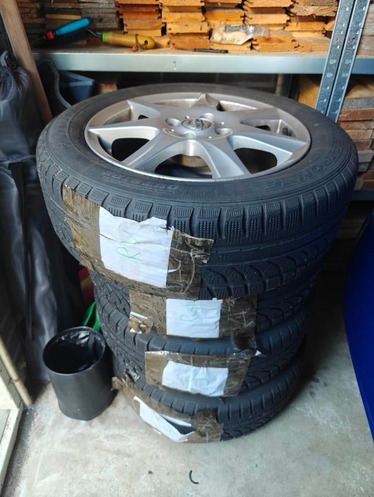 Winterbanden met velgen 185/60 R15 4x100, Ophalen