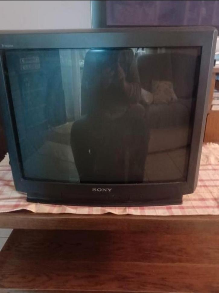 GEZOCHT: Sony Trinitron KV-25X5D of KV-29X5D, Audio, Tv en Foto, Vintage Televisies, 100 cm of meer, Overige merken, Ophalen