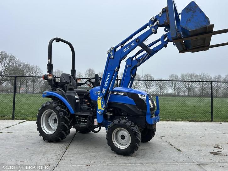 Zeer nette solis 26 HST met voorlader bak + lepels, Zakelijke goederen, Agrarisch | Tractoren, tot 2500, Overige merken, tot 80 Pk