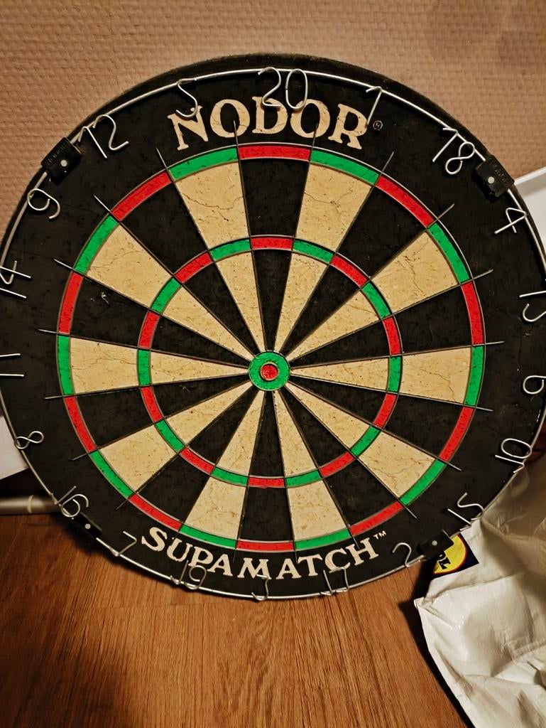 Dartbord Nodor supamatch, Ophalen of Verzenden, Dartbord