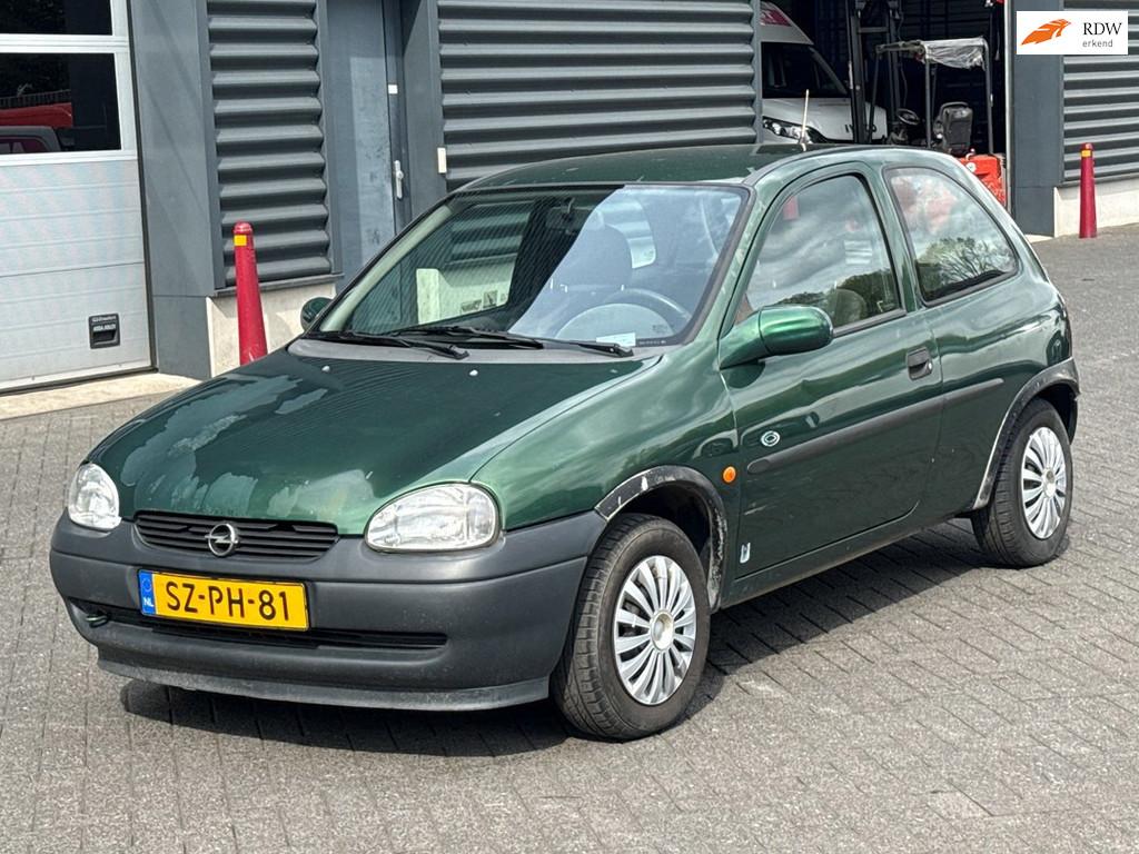 Opel Corsa 1.4i Strada, trekhaak, Auto's, Opel, 450 kg, Gebruikt, 4 cilinders, 60 pk