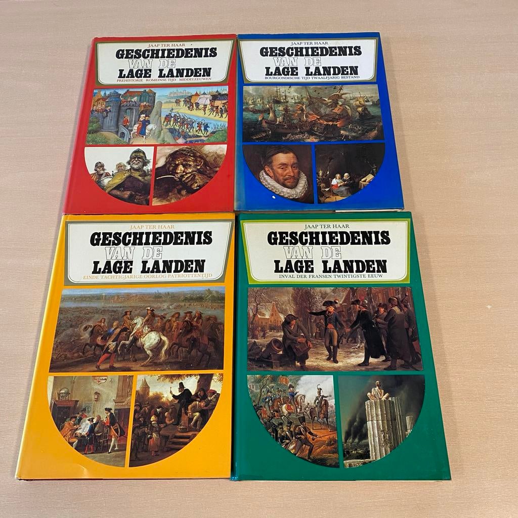 Geschiedenis van de Lage Landen - Boeken 1-2-3-4, Boeken, Ophalen of Verzenden, 20e eeuw of later, Gelezen