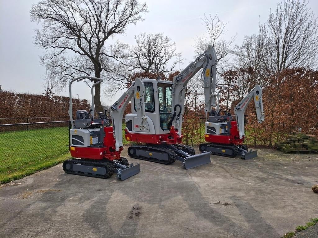 Takeuchi TB225, minigraver, minikraan, BJ2026, Nieuw!, Doe-het-zelf en Verbouw, Ophalen, Nieuw