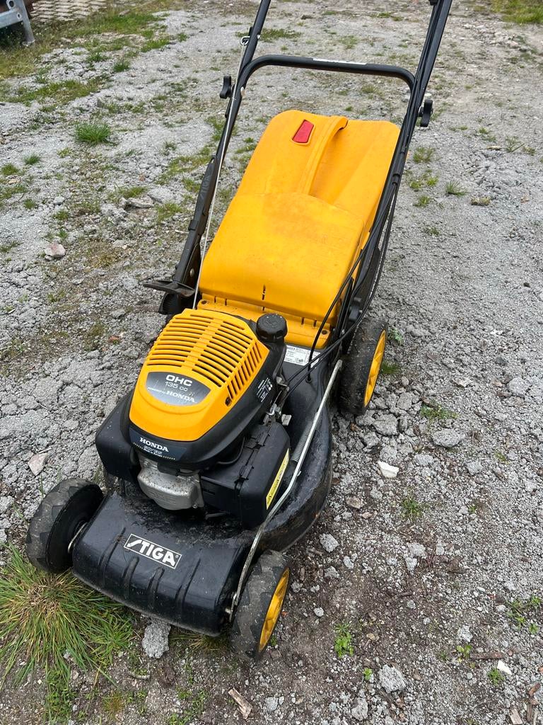 Stiga grasmaaier met Honda motor, Cirkelmaaier, Gebruikt, Ophalen of Verzenden, 40 t/m 49 cm