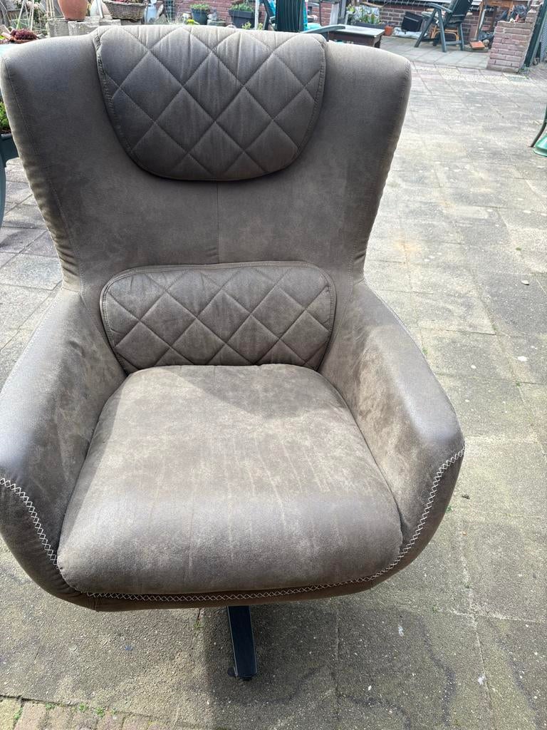 2 Comfortabele draaibare fauteuils - Grijsbruin, Ophalen, Zo goed als nieuw, Stof, 75 tot 100 cm