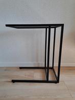 IKEA VITTSJÖ Laptoptafel / bijzettafel zwart/glas, Ophalen, Modern, Industrieel, Metaal of Aluminium, 55 tot 75 cm