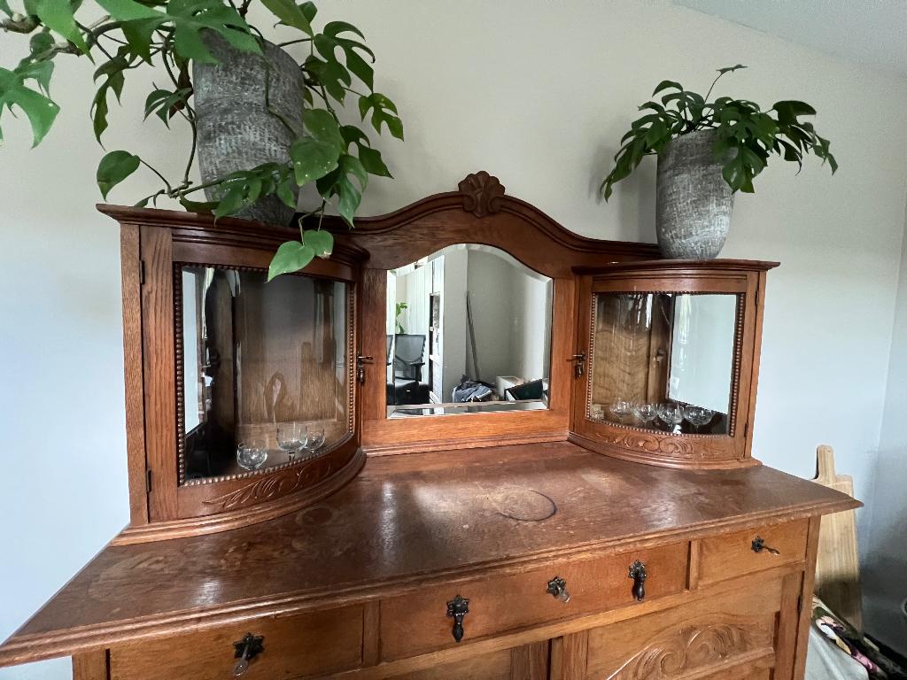 Antieke kast, Ophalen