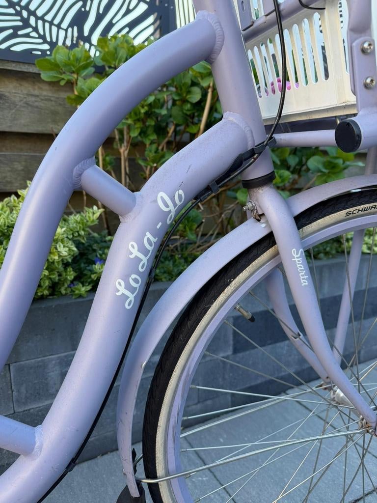 Lila kleurige Sparta fiets met versnellingen en terugtraprem, Ophalen, Staal