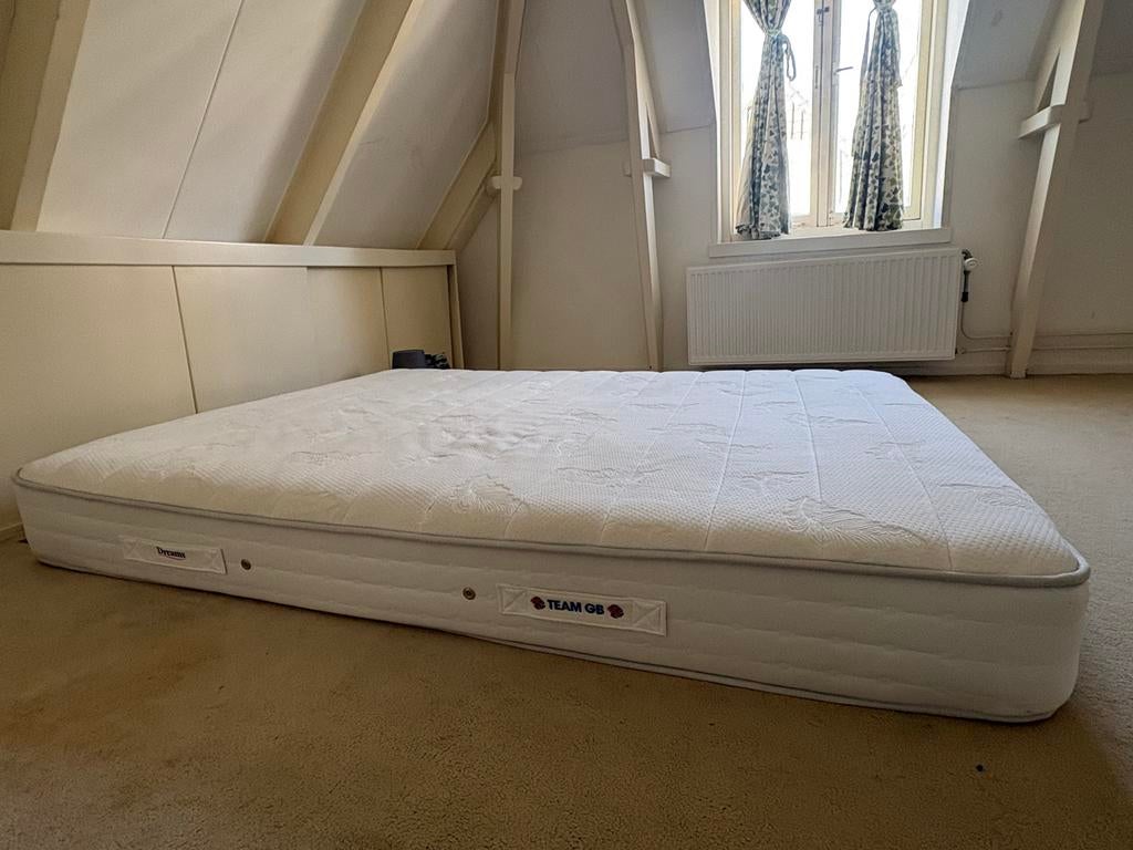 Matras queens size 150x195, Huis en Inrichting, Slaapkamer | Matrassen en Bedbodems, Ophalen, Gebruikt, Tweepersoons, 190 cm of minder