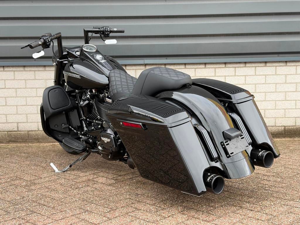 Harley Davidson FLHRXS Road King Special M8 Black edition, Motoren, Motoren | Harley-Davidson, 1745 cc, Bedrijf, Cruise Control