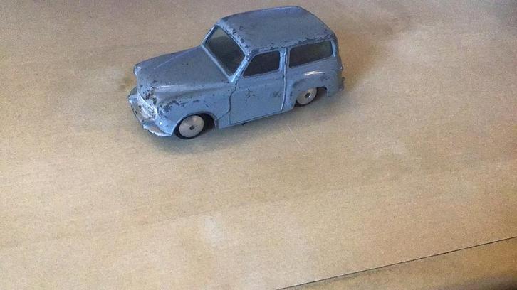 CORGI  TOYS HILLMAN HUSKY OP LEEFTIJD GEPRODUCEERD 1956-1960, Hobby en Vrije tijd, Modelauto's | 1:43, Gebruikt, Auto, Corgi, Ophalen of Verzenden